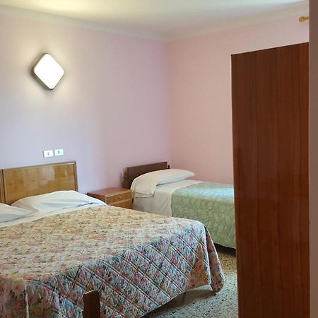 Albergo Ristorante Gualtieri Barberino di Mugello Pokoj fotografie