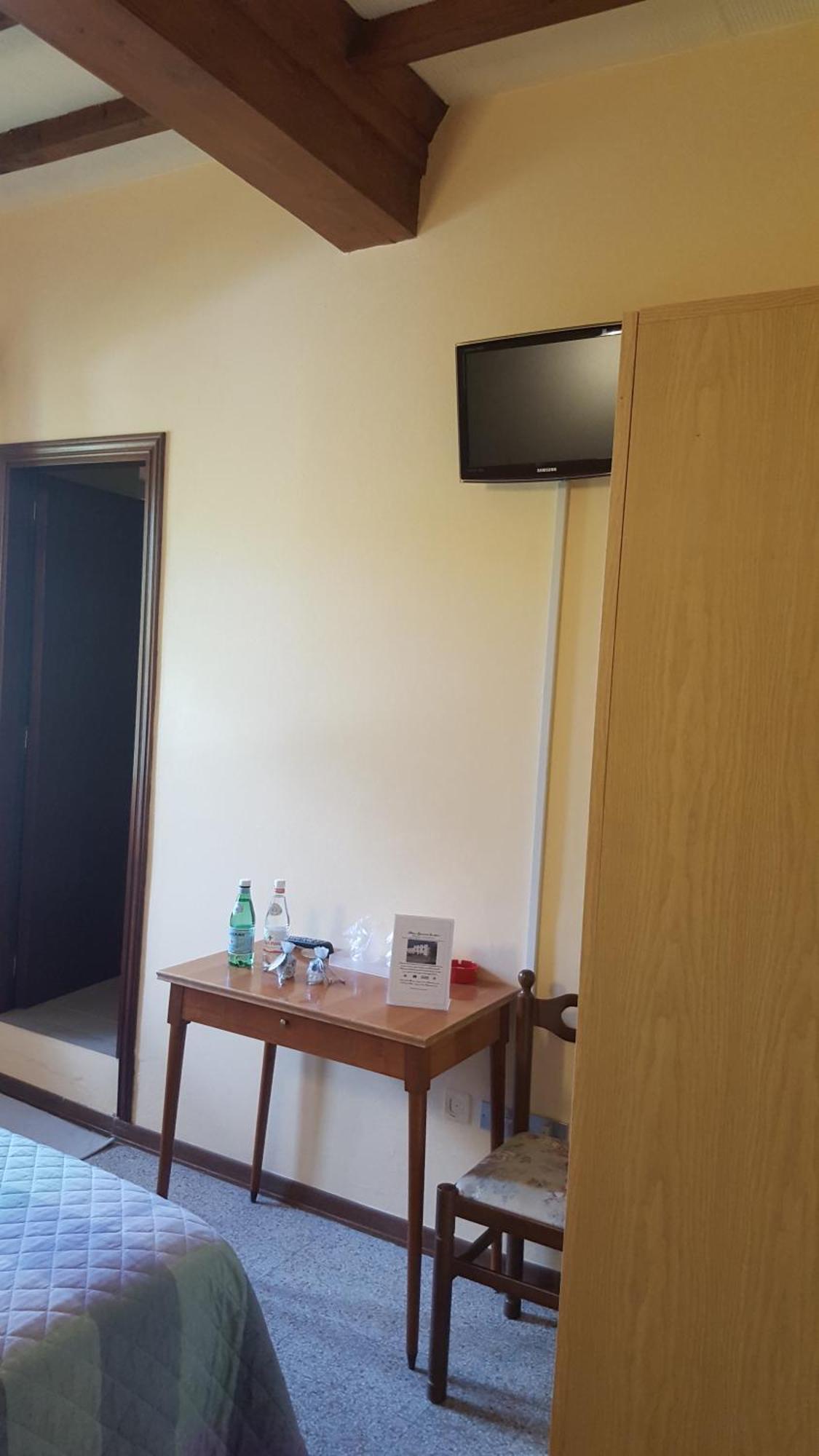 Albergo Ristorante Gualtieri Barberino di Mugello Pokoj fotografie